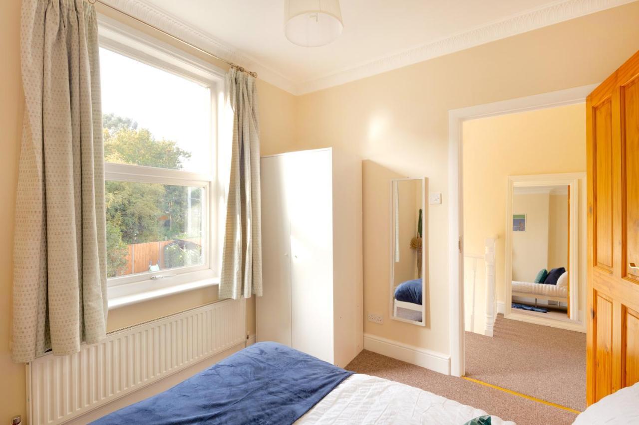 Stylish House In Wimbledon Villa Londra Dış mekan fotoğraf