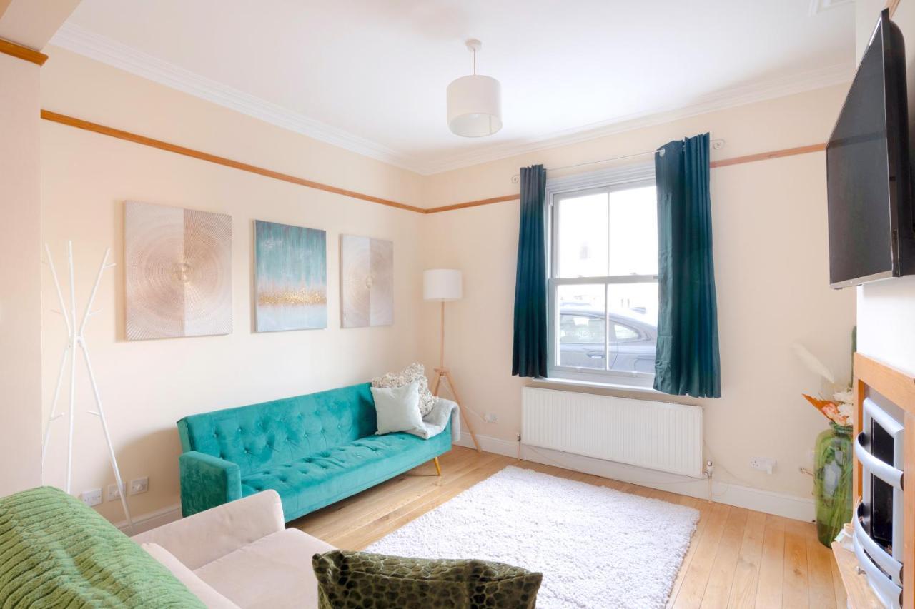 Stylish House In Wimbledon Villa Londra Dış mekan fotoğraf