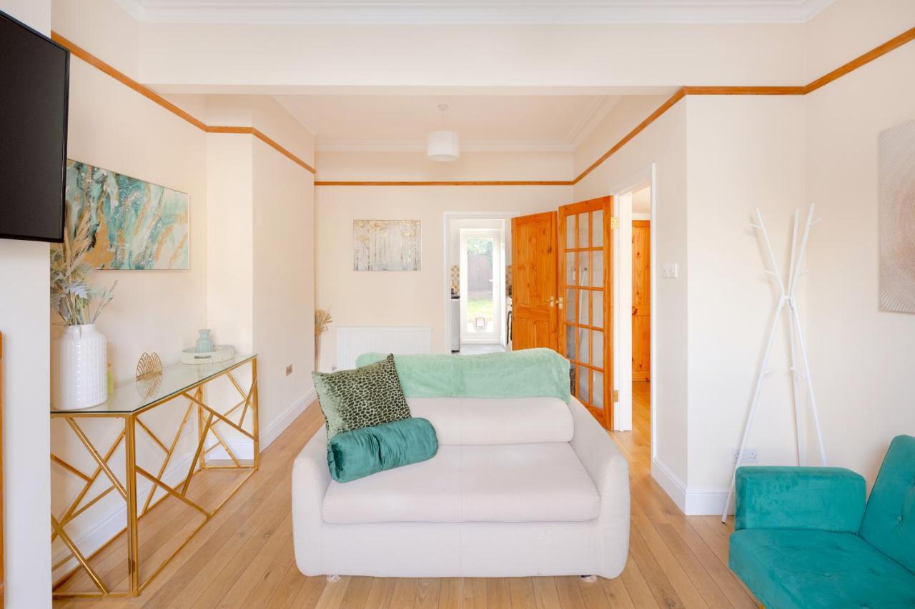 Stylish House In Wimbledon Villa Londra Dış mekan fotoğraf