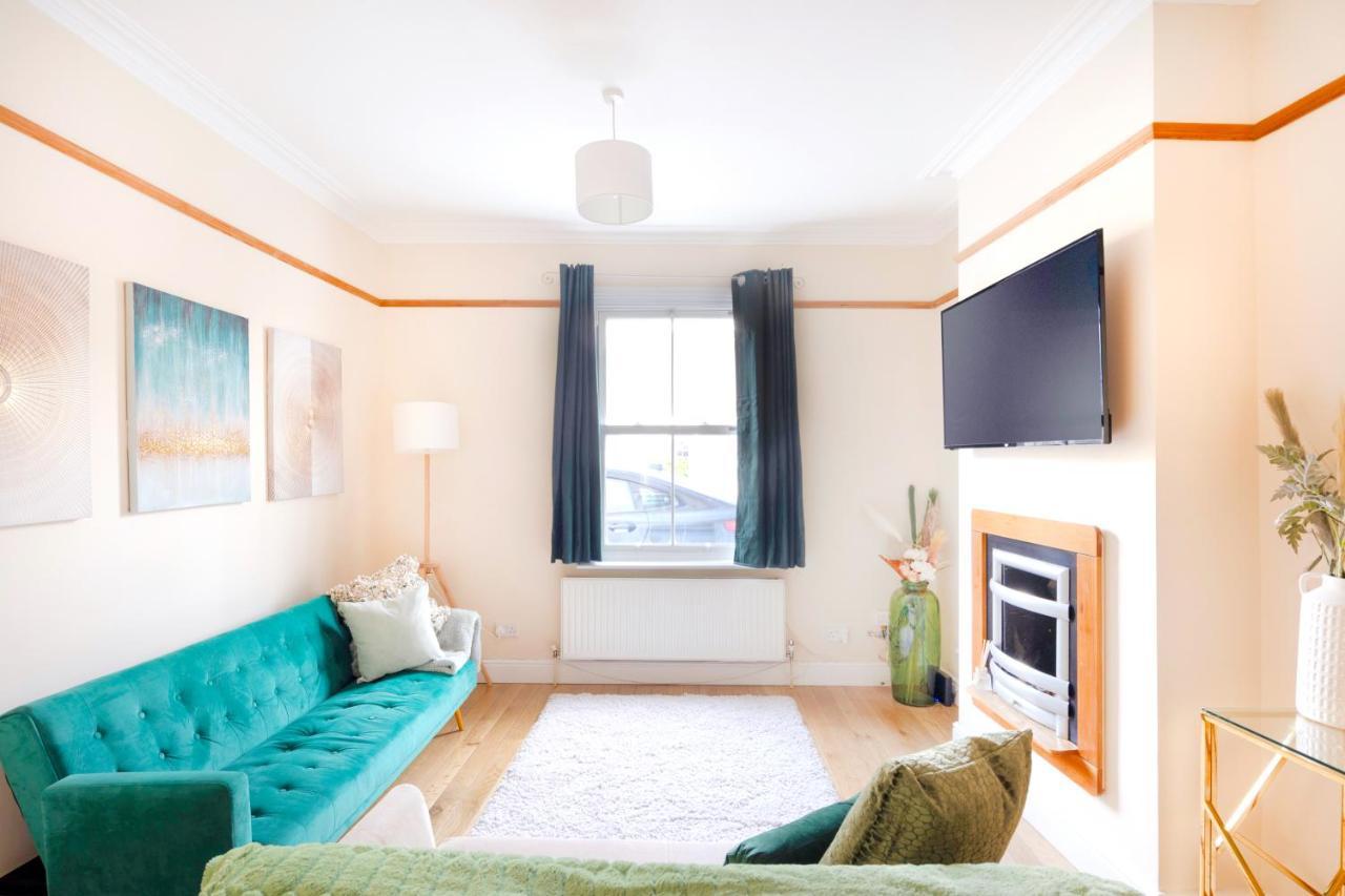 Stylish House In Wimbledon Villa Londra Dış mekan fotoğraf